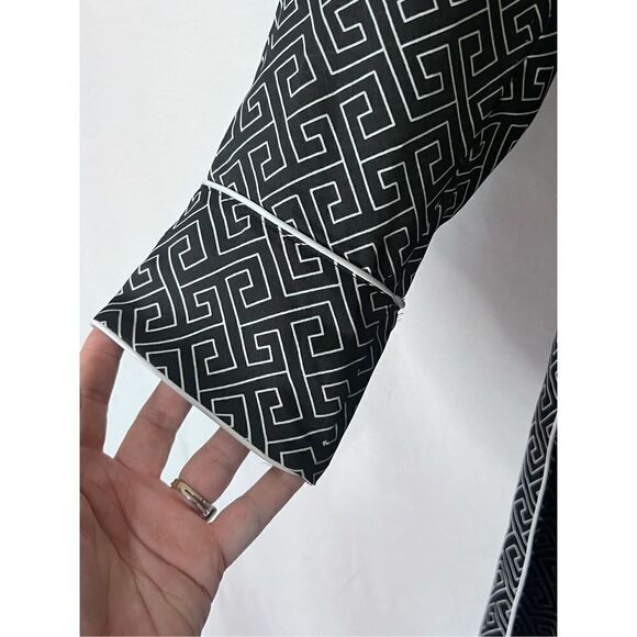 Natori 2 piece silky lounge set pullover top belted pajamas satin feel sz Large - Picture 6 of 6